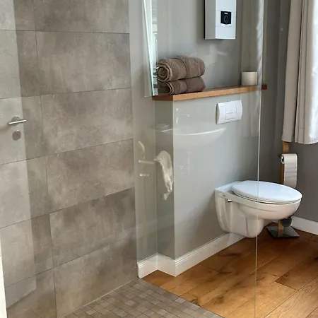 Gaestehaus Lelo 5 *